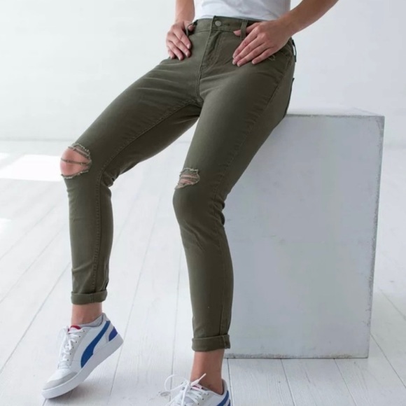 LEVI’S Women’s 535 Super Skinny Distressed Green Denim Jeans 28 - Picture 1 of 11